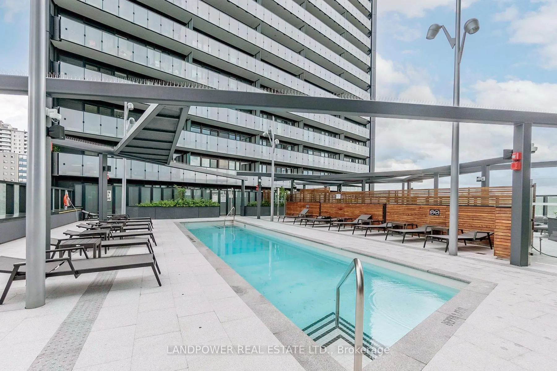 Photo 15 of Unit 415, 585 Bloor Street E, Toronto, North St. James Town — HOMEH