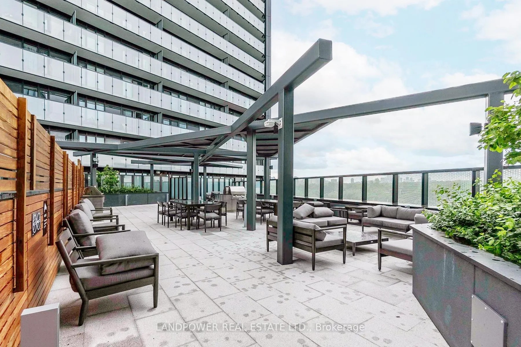 Photo 16 of Unit 415, 585 Bloor Street E, Toronto, North St. James Town — HOMEH