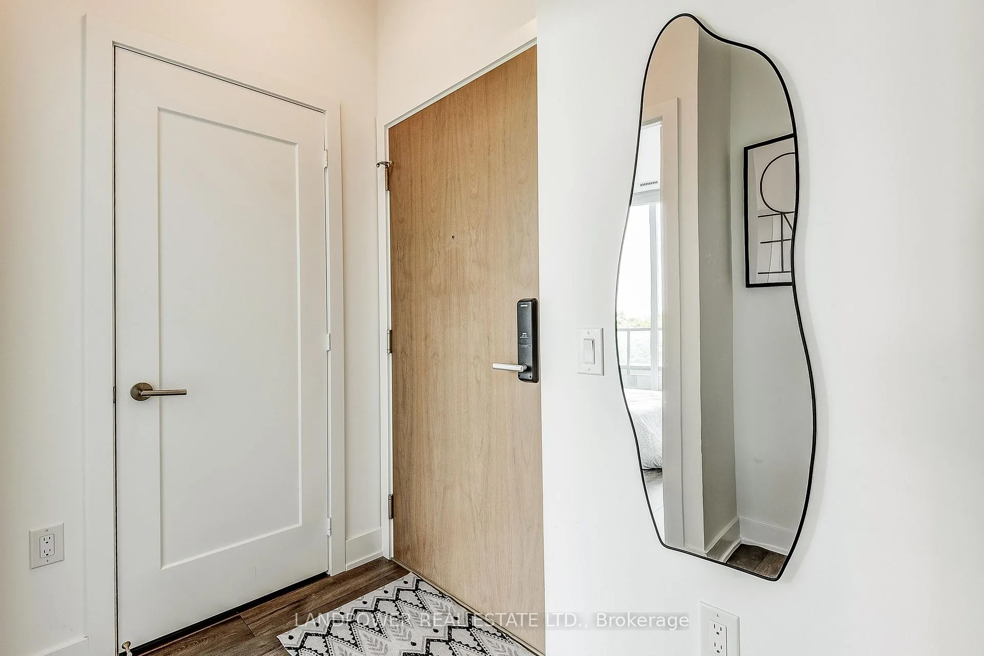 Photo 18 of Unit 415, 585 Bloor Street E, Toronto, North St. James Town — HOMEH