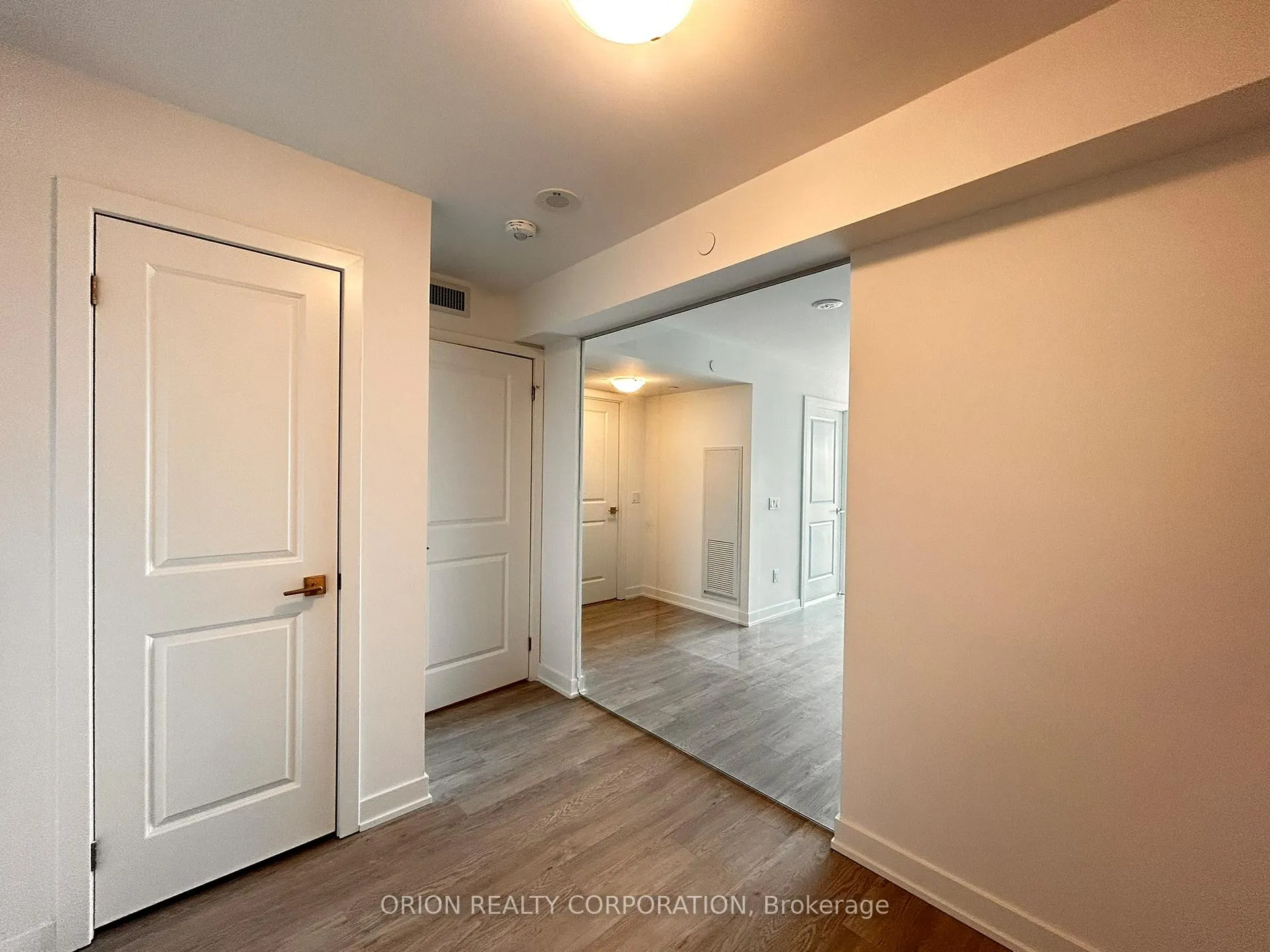Photo 3 of Unit 706, 1010 Sandy Beach Road, Pickering, Bay Ridges — HOMEH