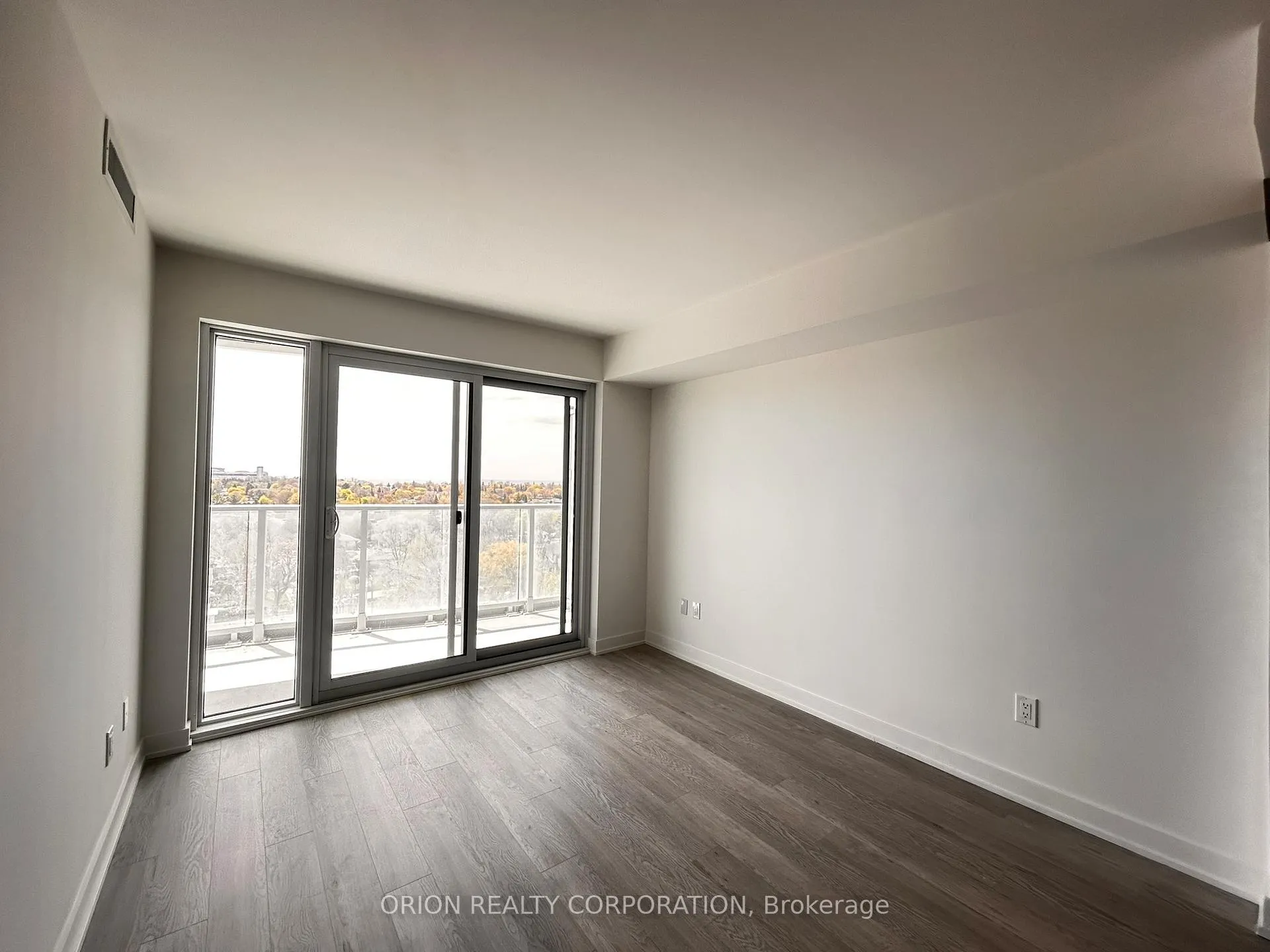 Photo 9 of Unit 706, 1010 Sandy Beach Road, Pickering, Bay Ridges — HOMEH