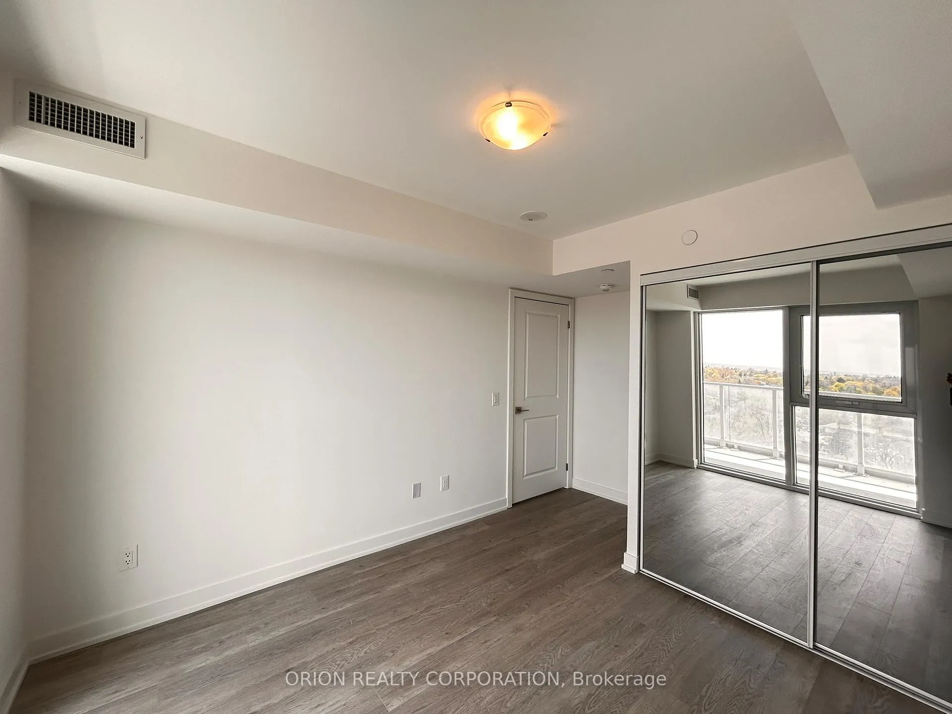 Photo 13 of Unit 706, 1010 Sandy Beach Road, Pickering, Bay Ridges — HOMEH