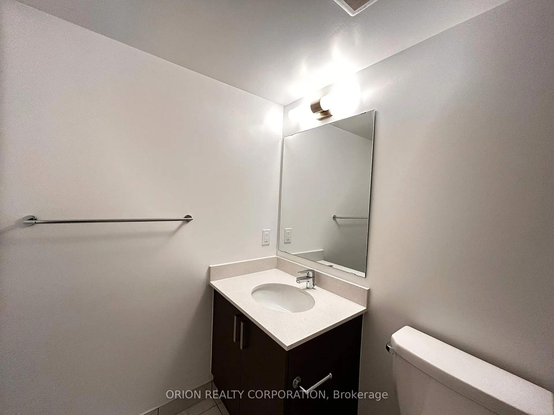 Photo 16 of Unit 706, 1010 Sandy Beach Road, Pickering, Bay Ridges — HOMEH