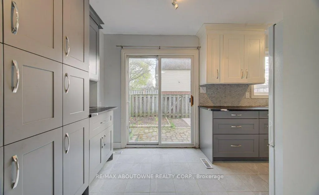 Photo 7 of Unit 16, 30 Heslop Road, Milton, Old Milton — HOMEH