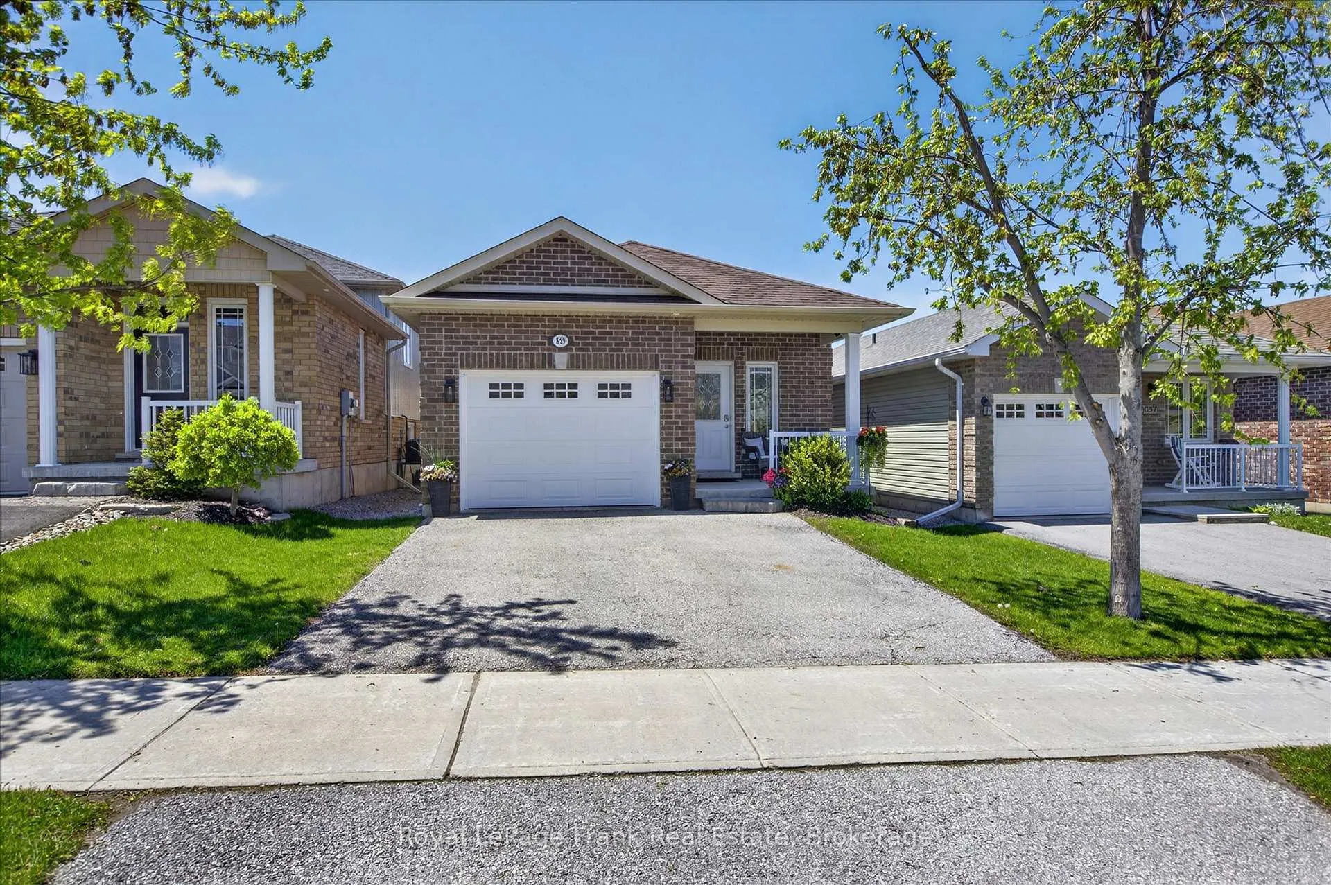 Photo 2 of 859 Emery Way, Peterborough, Monaghan Ward 2 — HOMEH