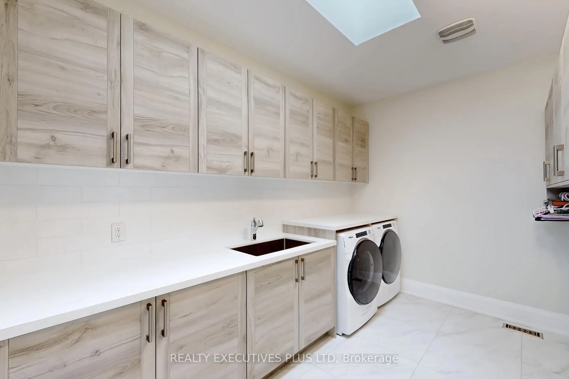 Photo 40 of 1771 Woodview Avenue, Pickering, Highbush — HOMEH