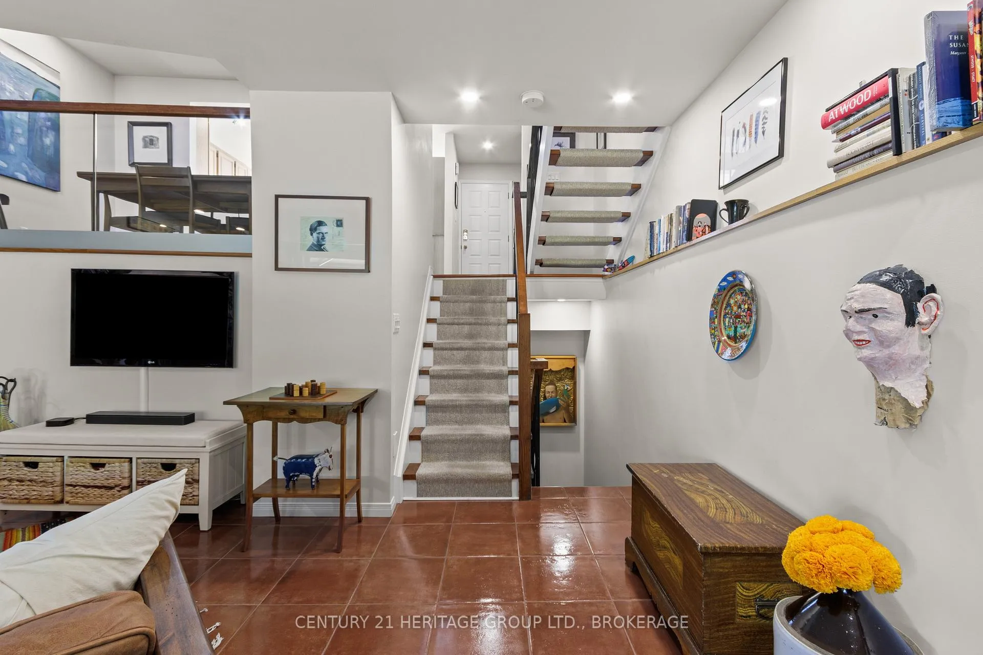 Photo 22 of Unit 36, 1 Place D'armes, Kingston, East of Sir John A. Blvd — HOMEH