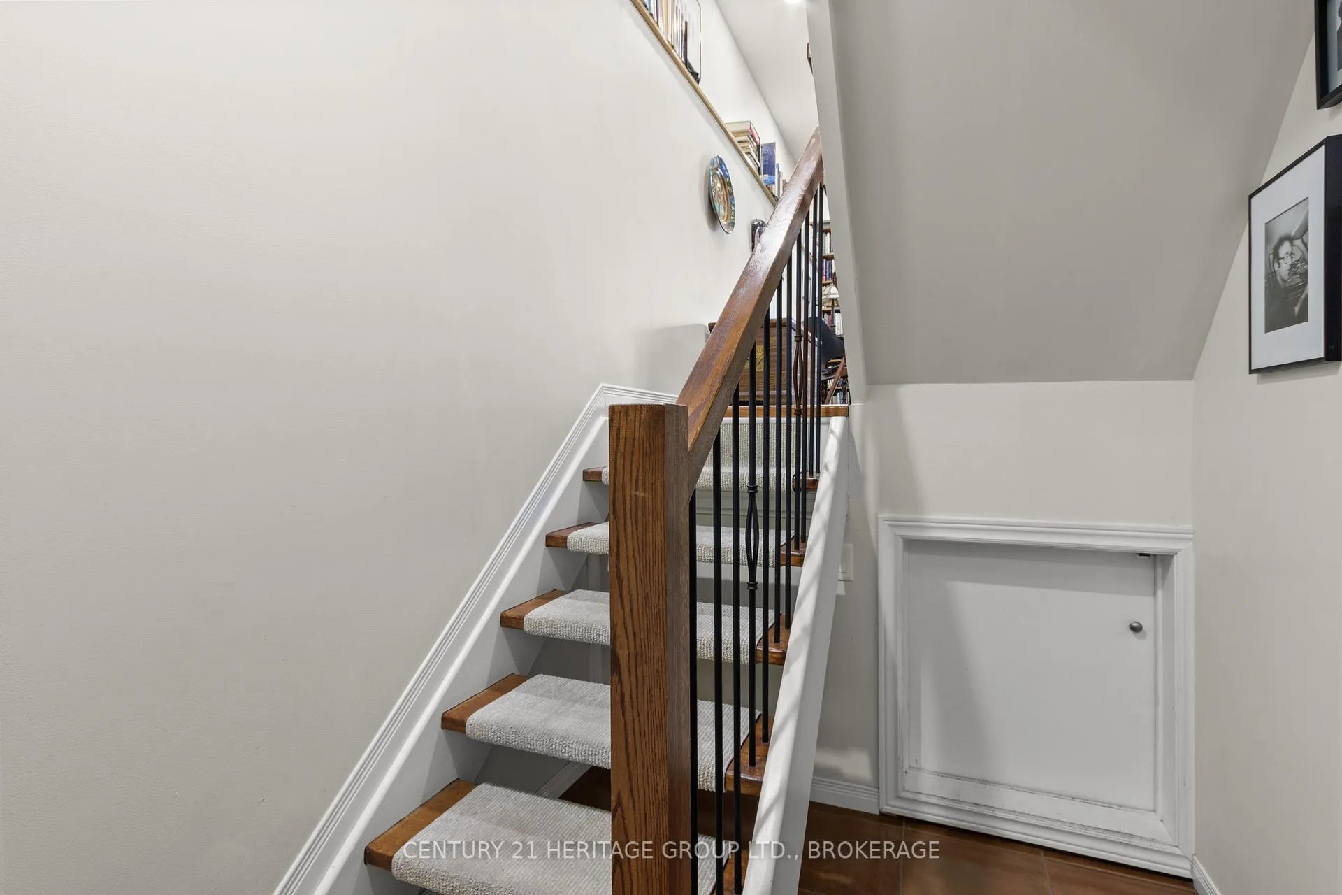 Photo 31 of Unit 36, 1 Place D'armes, Kingston, East of Sir John A. Blvd — HOMEH