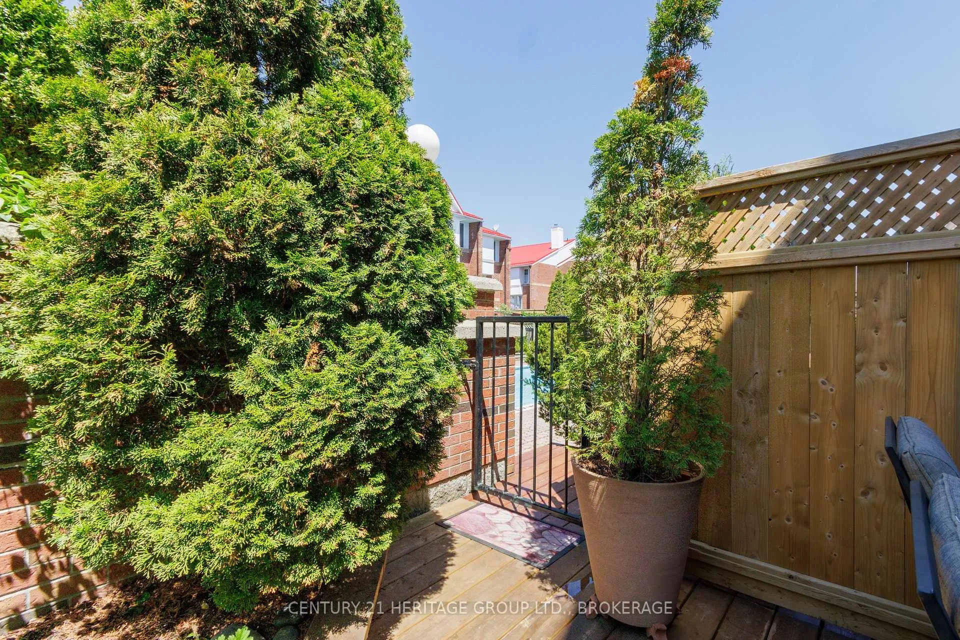 Photo 37 of Unit 36, 1 Place D'armes, Kingston, East of Sir John A. Blvd — HOMEH