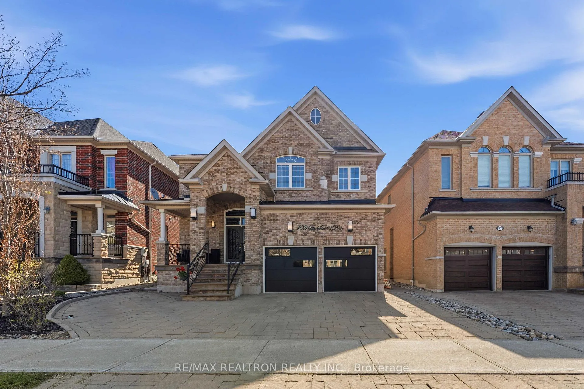 Photo 1 of 103 Sir Stevens Drive, Vaughan, Patterson — HOMEH