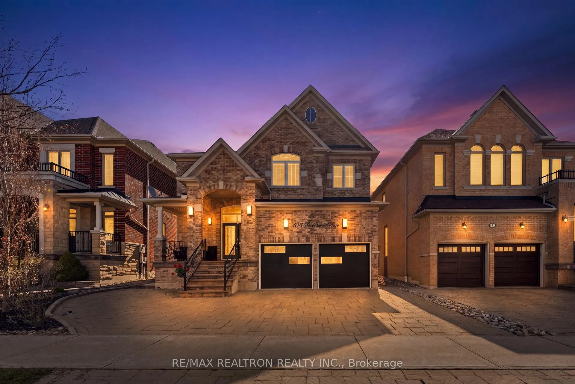 Photo 3 of 103 Sir Stevens Drive, Vaughan, Patterson — HOMEH