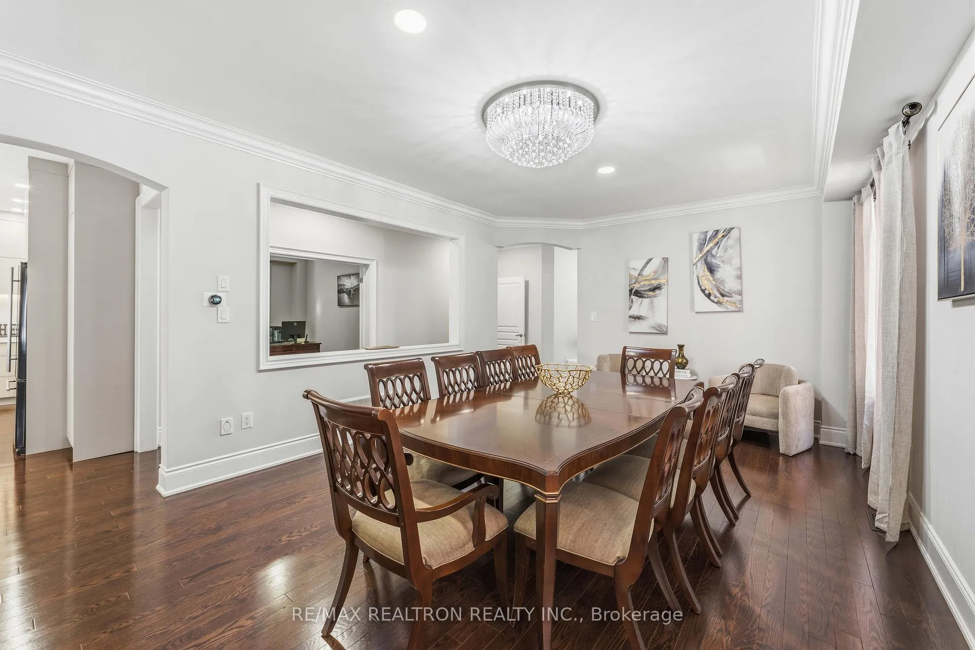 Photo 9 of 103 Sir Stevens Drive, Vaughan, Patterson — HOMEH