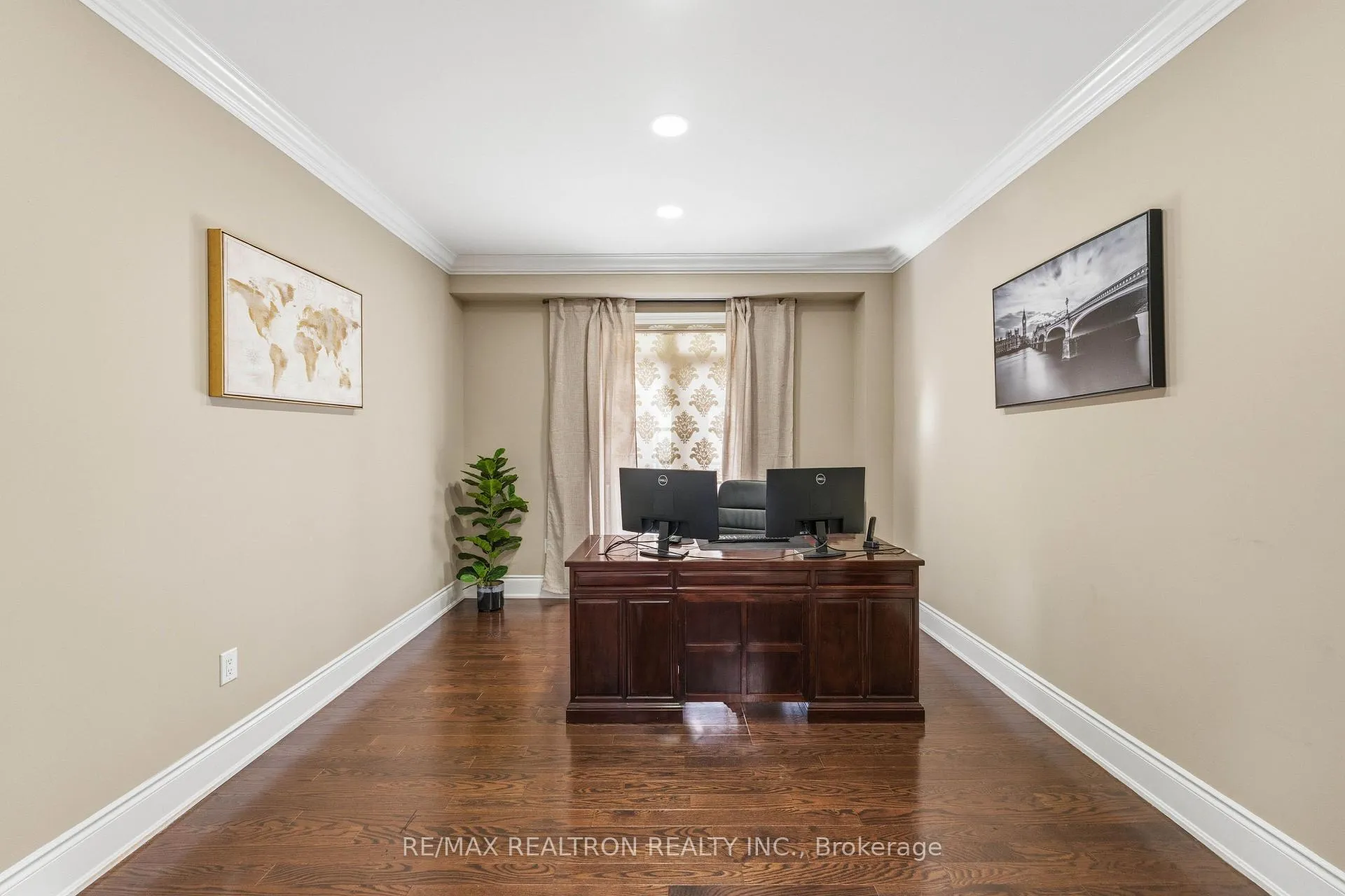 Photo 11 of 103 Sir Stevens Drive, Vaughan, Patterson — HOMEH