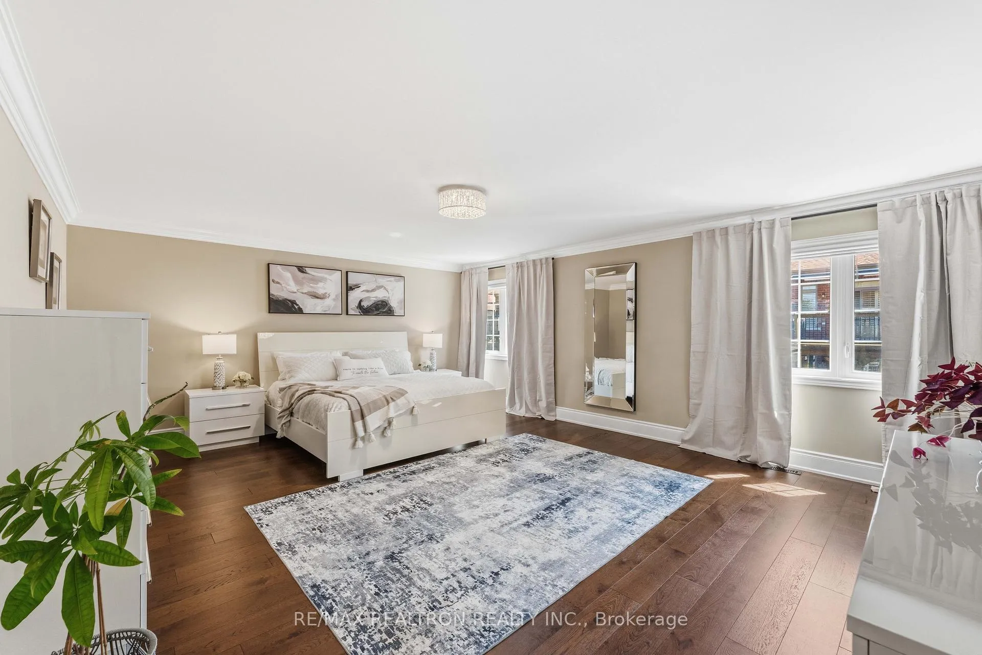 Photo 28 of 103 Sir Stevens Drive, Vaughan, Patterson — HOMEH