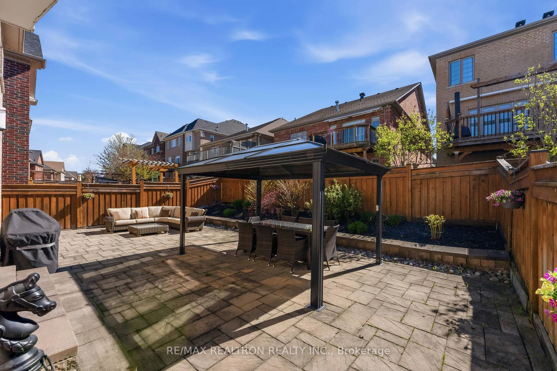 Photo 45 of 103 Sir Stevens Drive, Vaughan, Patterson — HOMEH