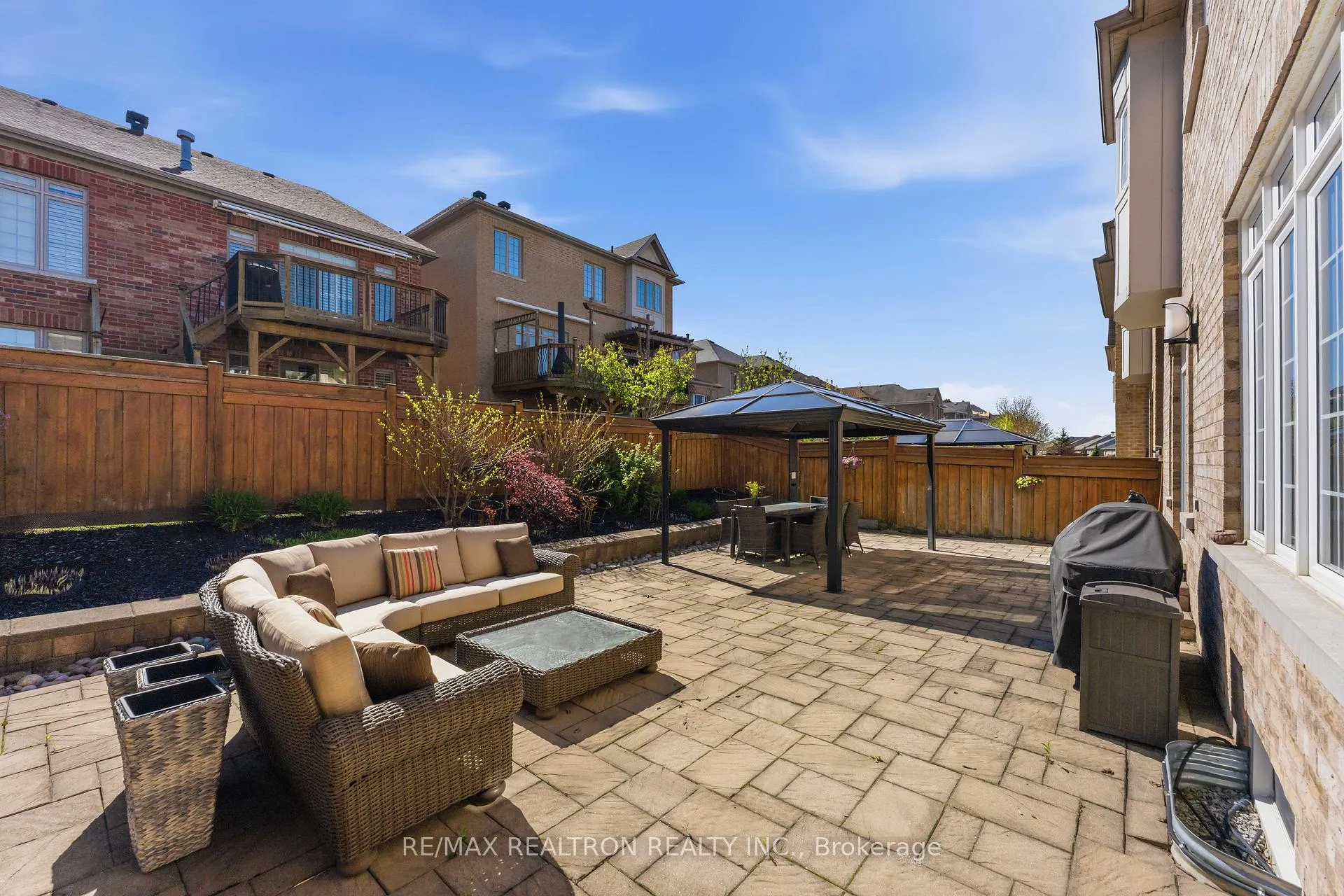 Photo 46 of 103 Sir Stevens Drive, Vaughan, Patterson — HOMEH