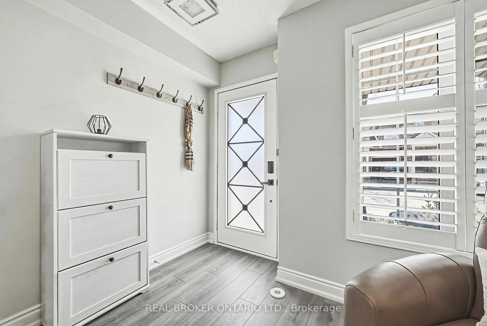 Photo 2 of 2259 Seton Crescent, Burlington, Orchard — HOMEH