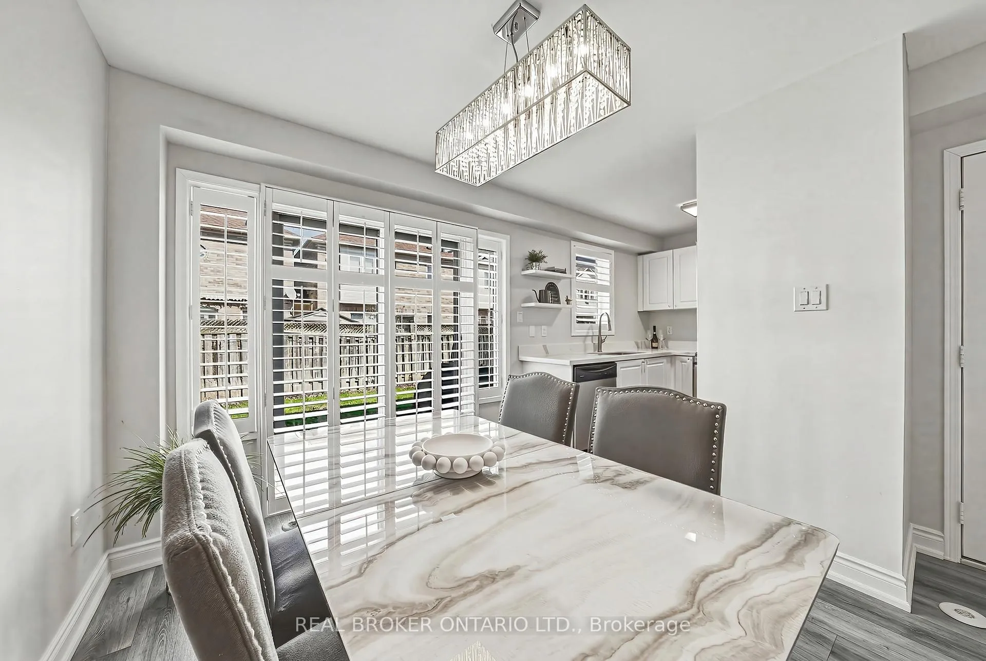 Photo 8 of 2259 Seton Crescent, Burlington, Orchard — HOMEH