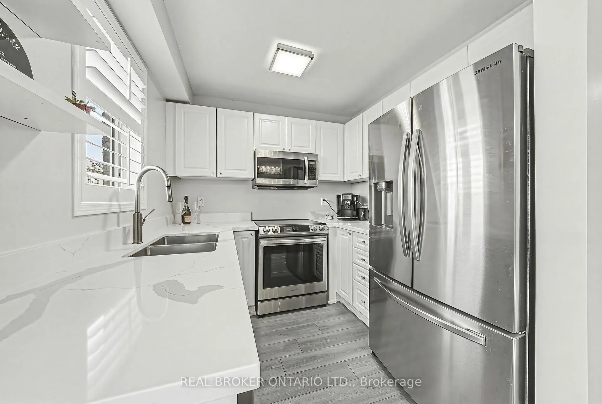 Photo 9 of 2259 Seton Crescent, Burlington, Orchard — HOMEH