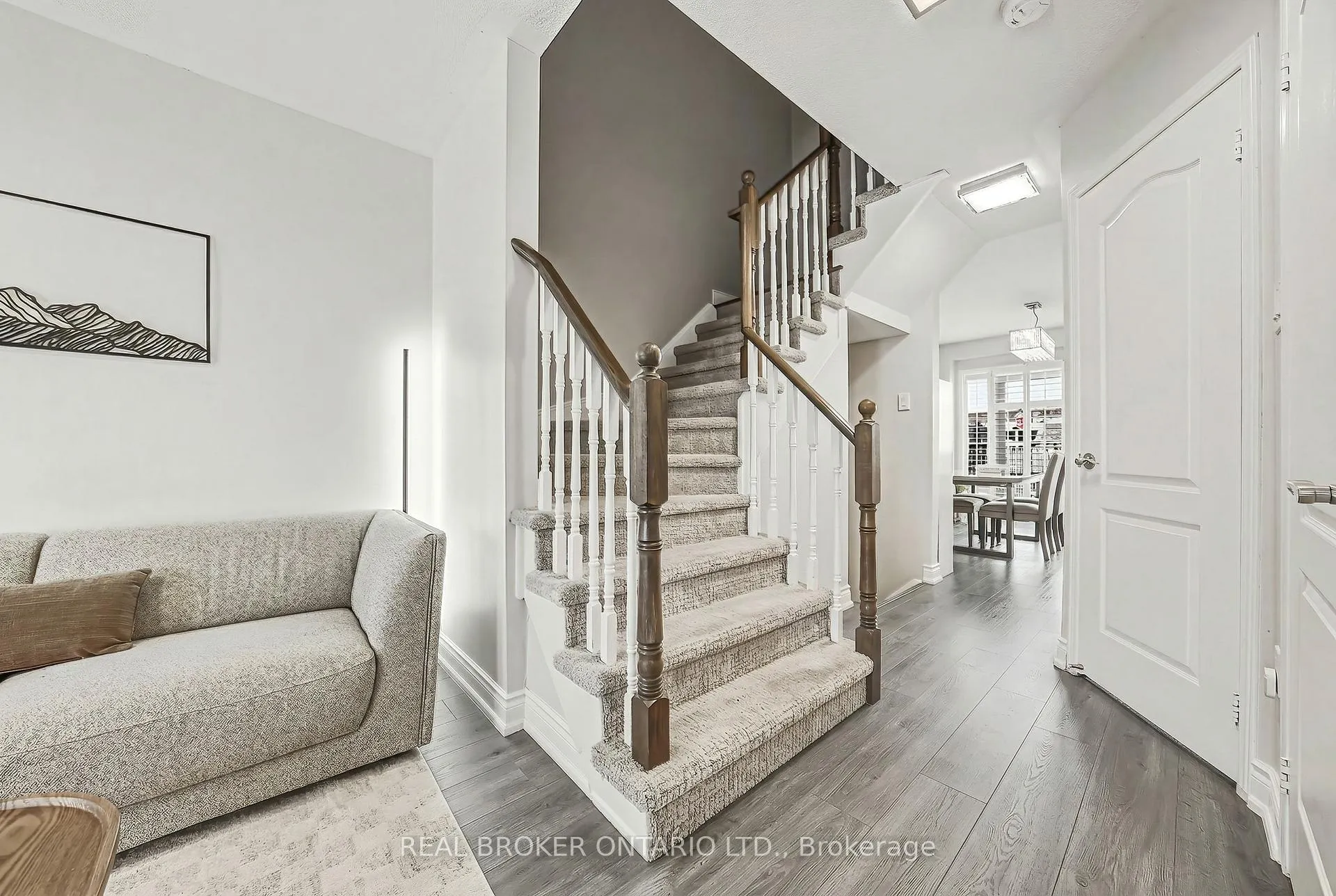 Photo 11 of 2259 Seton Crescent, Burlington, Orchard — HOMEH