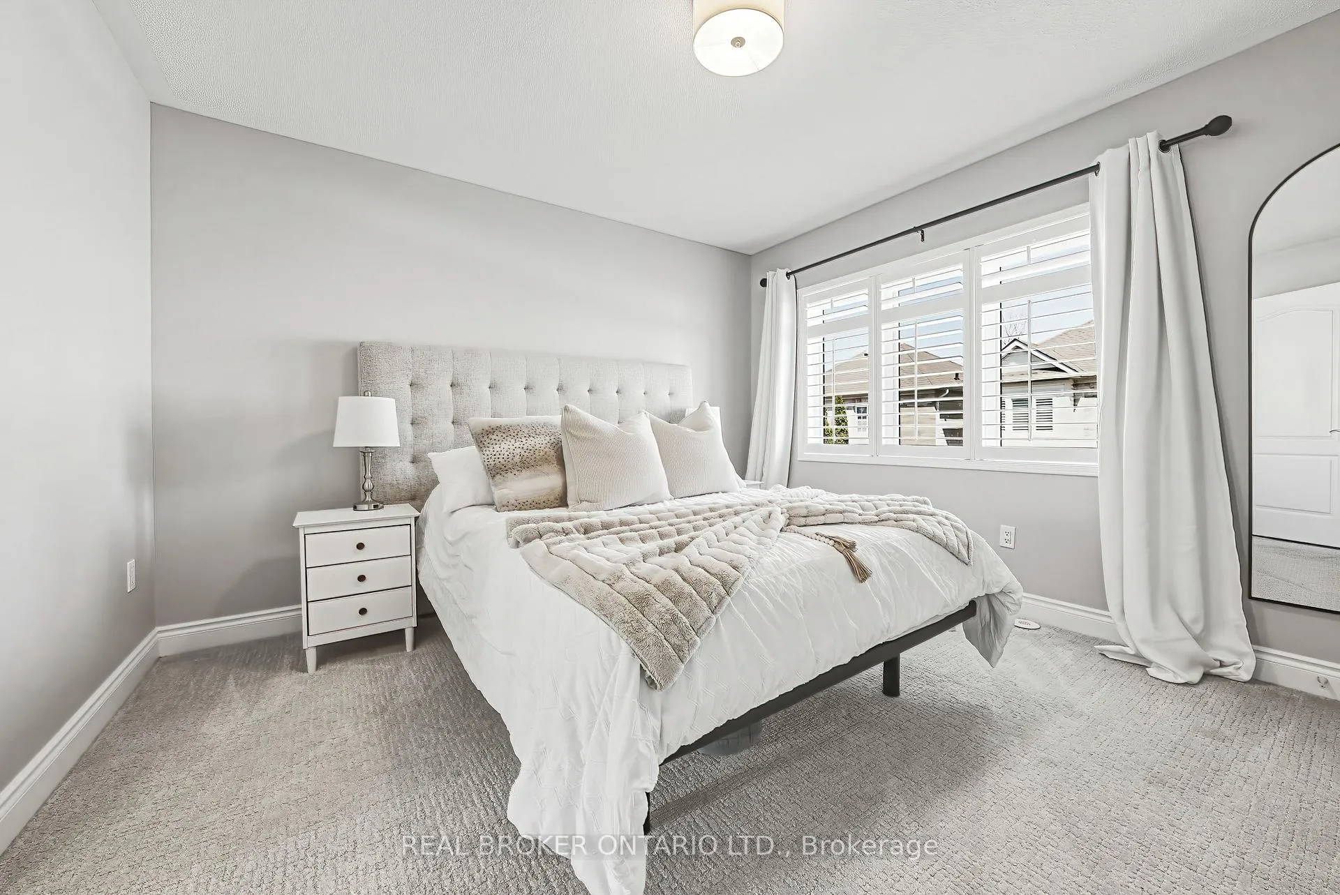 Photo 12 of 2259 Seton Crescent, Burlington, Orchard — HOMEH