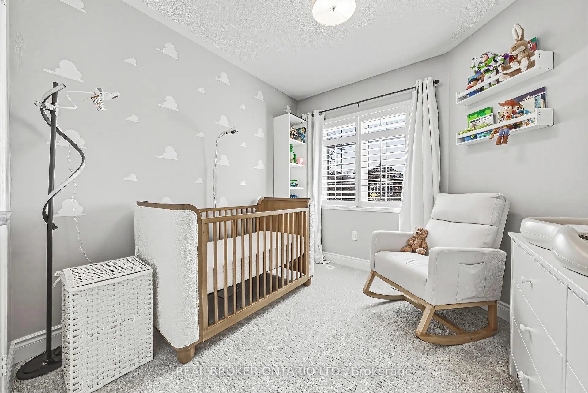 Photo 15 of 2259 Seton Crescent, Burlington, Orchard — HOMEH