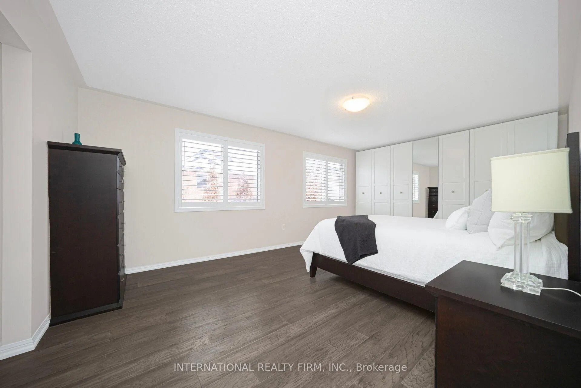 Photo 13 of 563 Hood Terrace, Milton, Coates — HOMEH