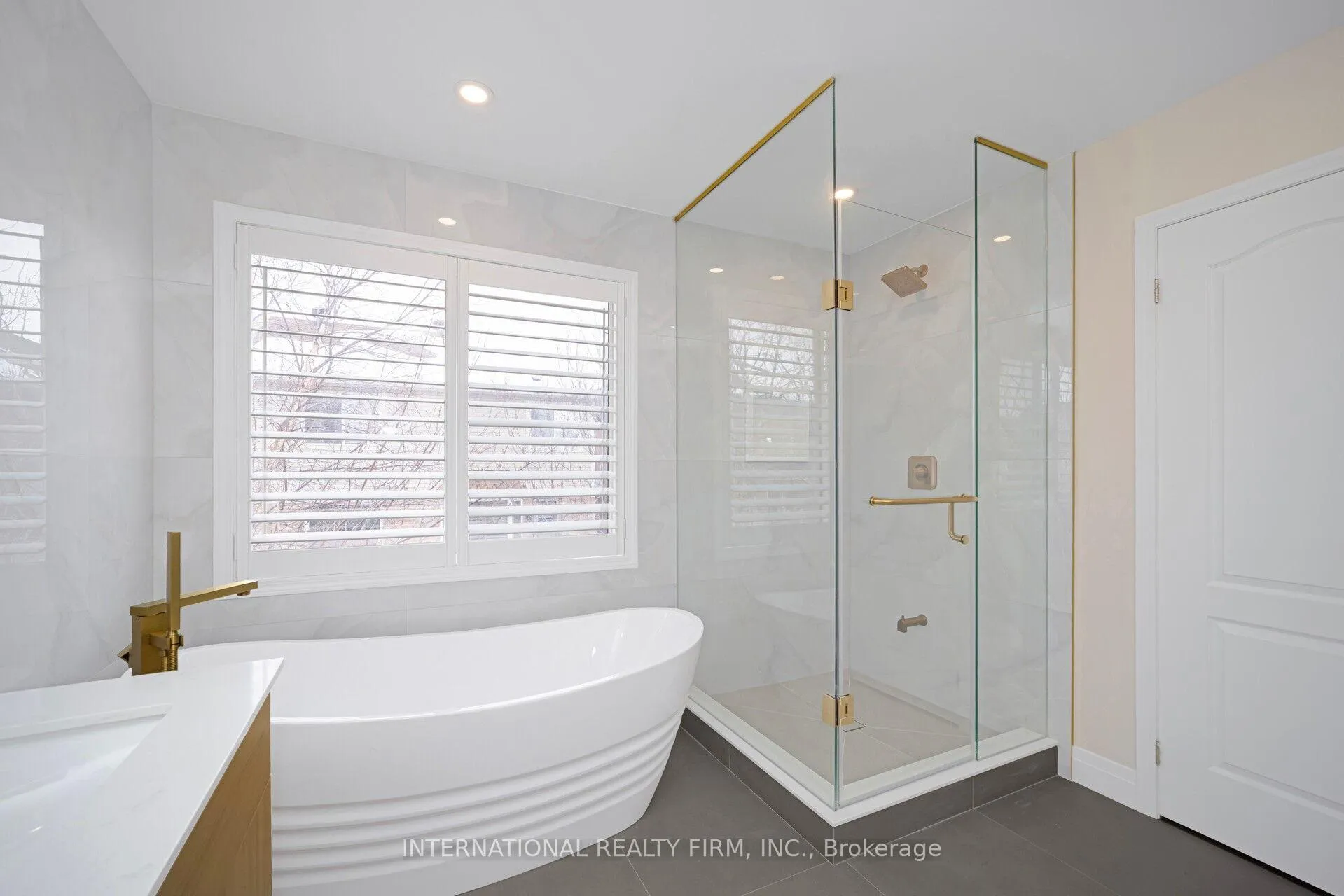 Photo 17 of 563 Hood Terrace, Milton, Coates — HOMEH