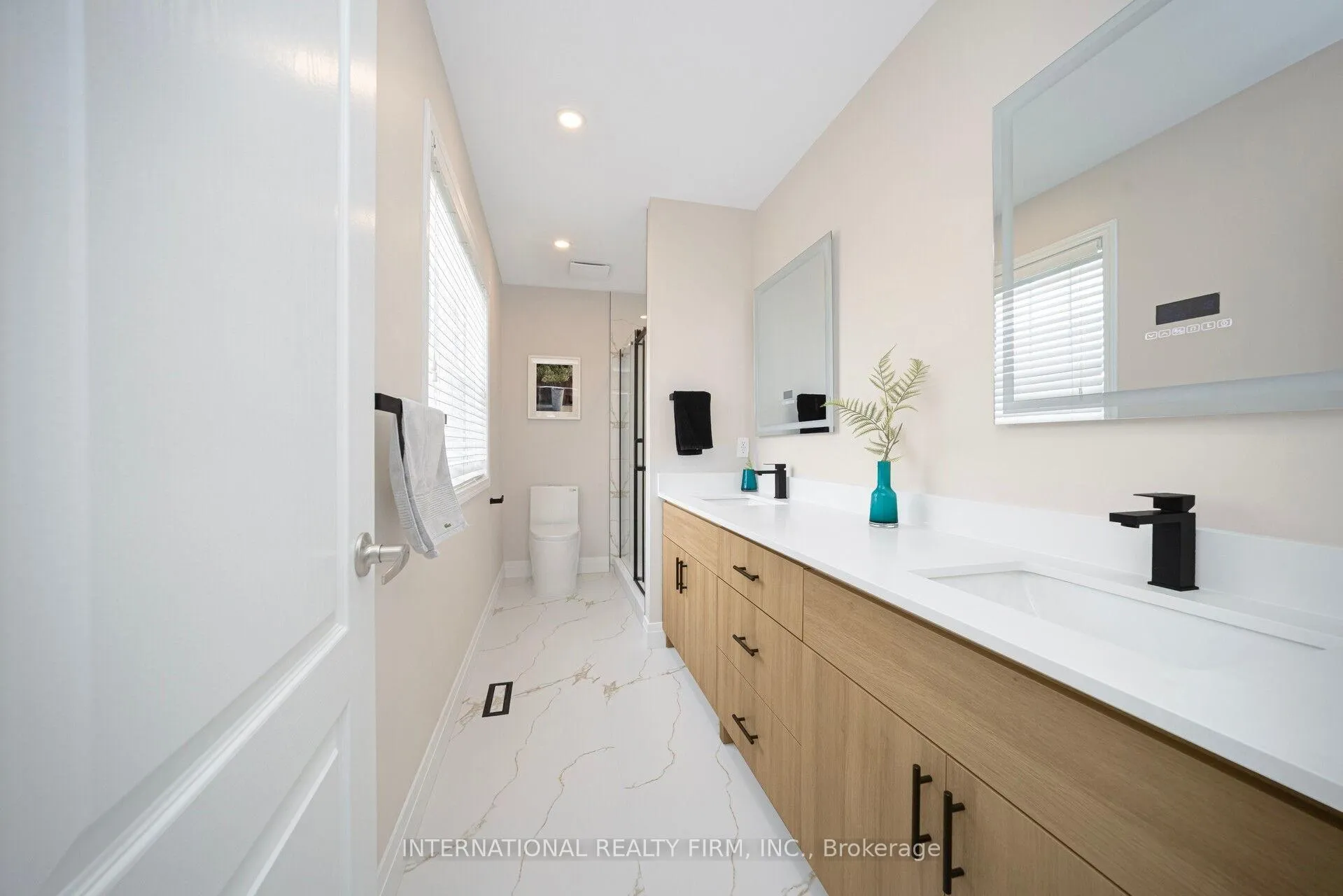 Photo 25 of 563 Hood Terrace, Milton, Coates — HOMEH