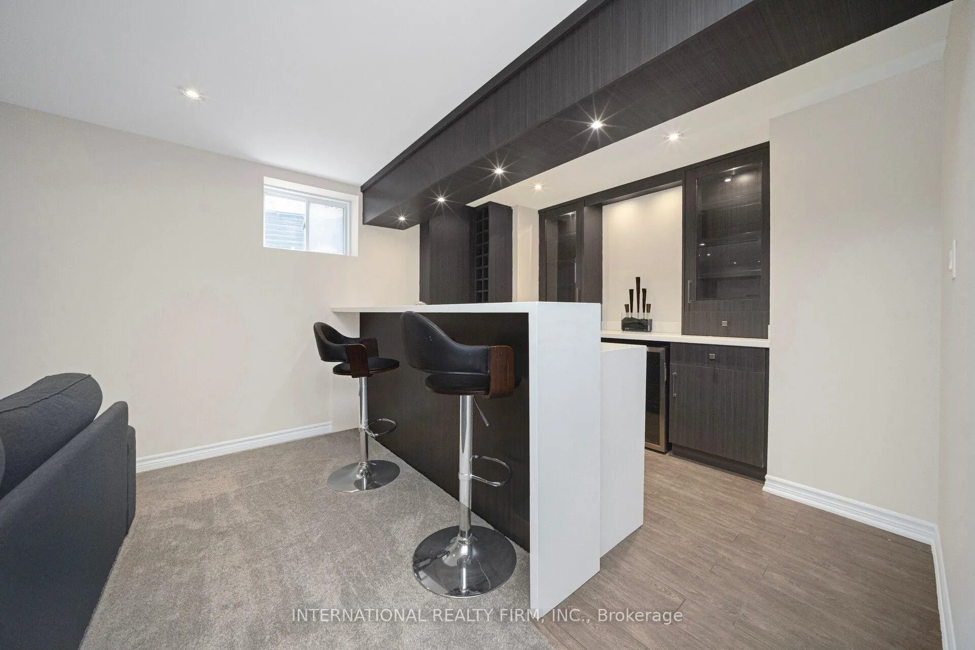 Photo 32 of 563 Hood Terrace, Milton, Coates — HOMEH