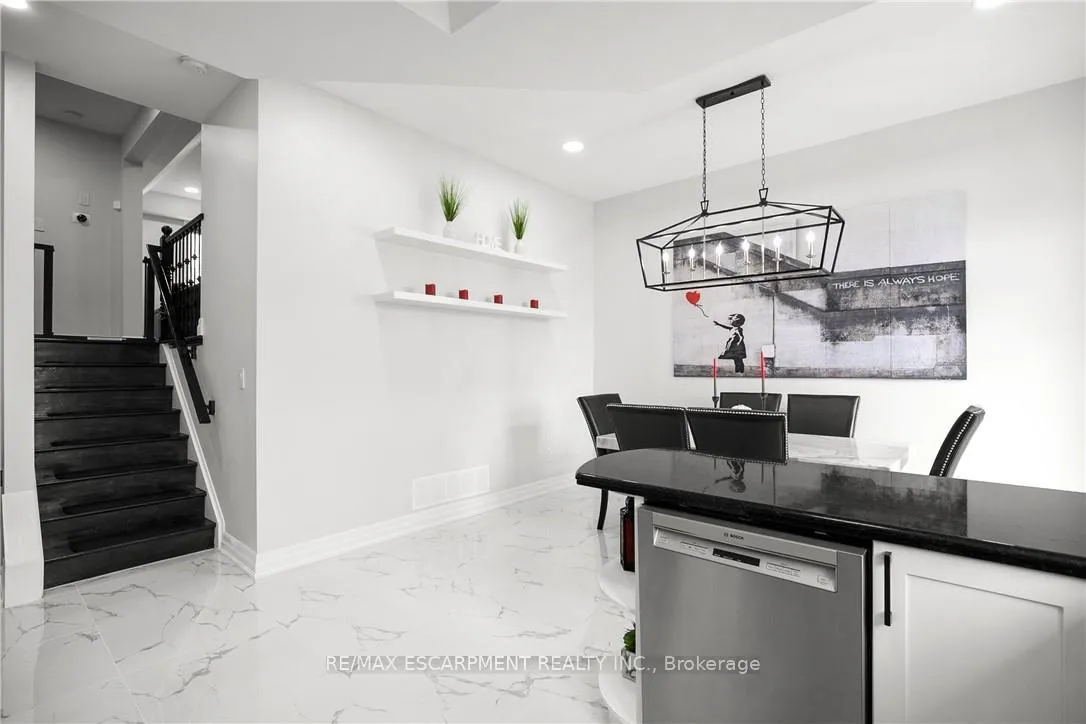 Photo 12 of Unit 16, 876 Golf Links Road, Hamilton, Meadowlands — HOMEH