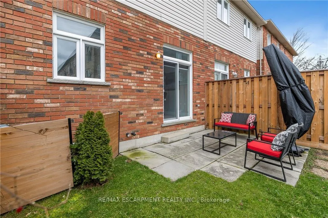 Photo 33 of Unit 16, 876 Golf Links Road, Hamilton, Meadowlands — HOMEH