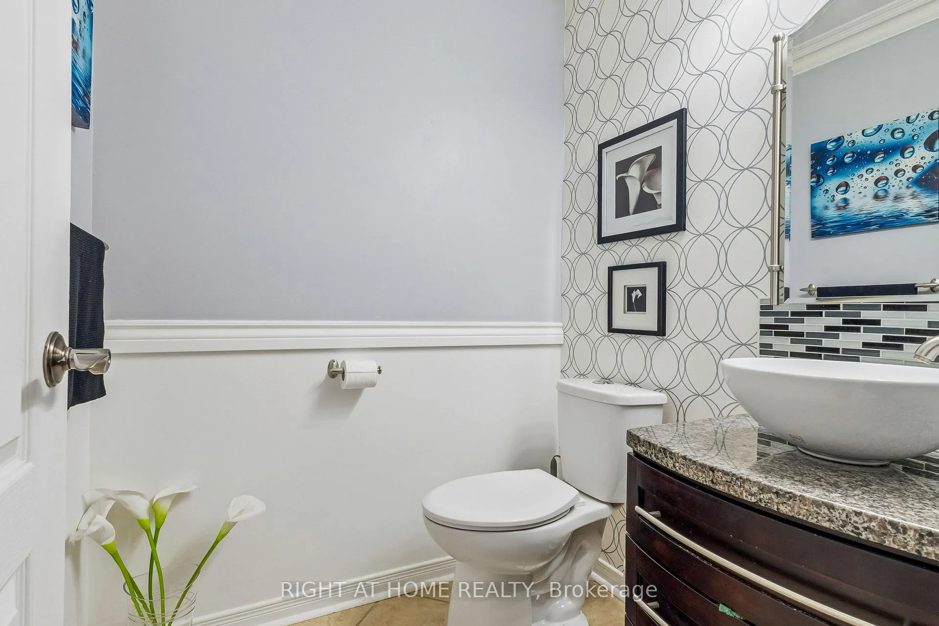 Photo 14 of 136 Harrongate Place, Whitby, Taunton North — HOMEH