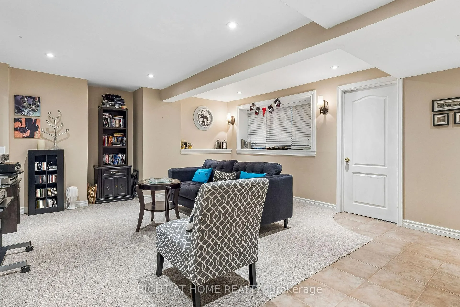 Photo 31 of 136 Harrongate Place, Whitby, Taunton North — HOMEH