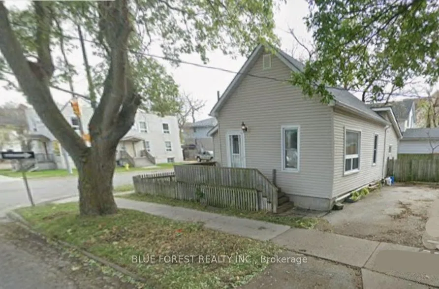 Front of 175 Davis Street