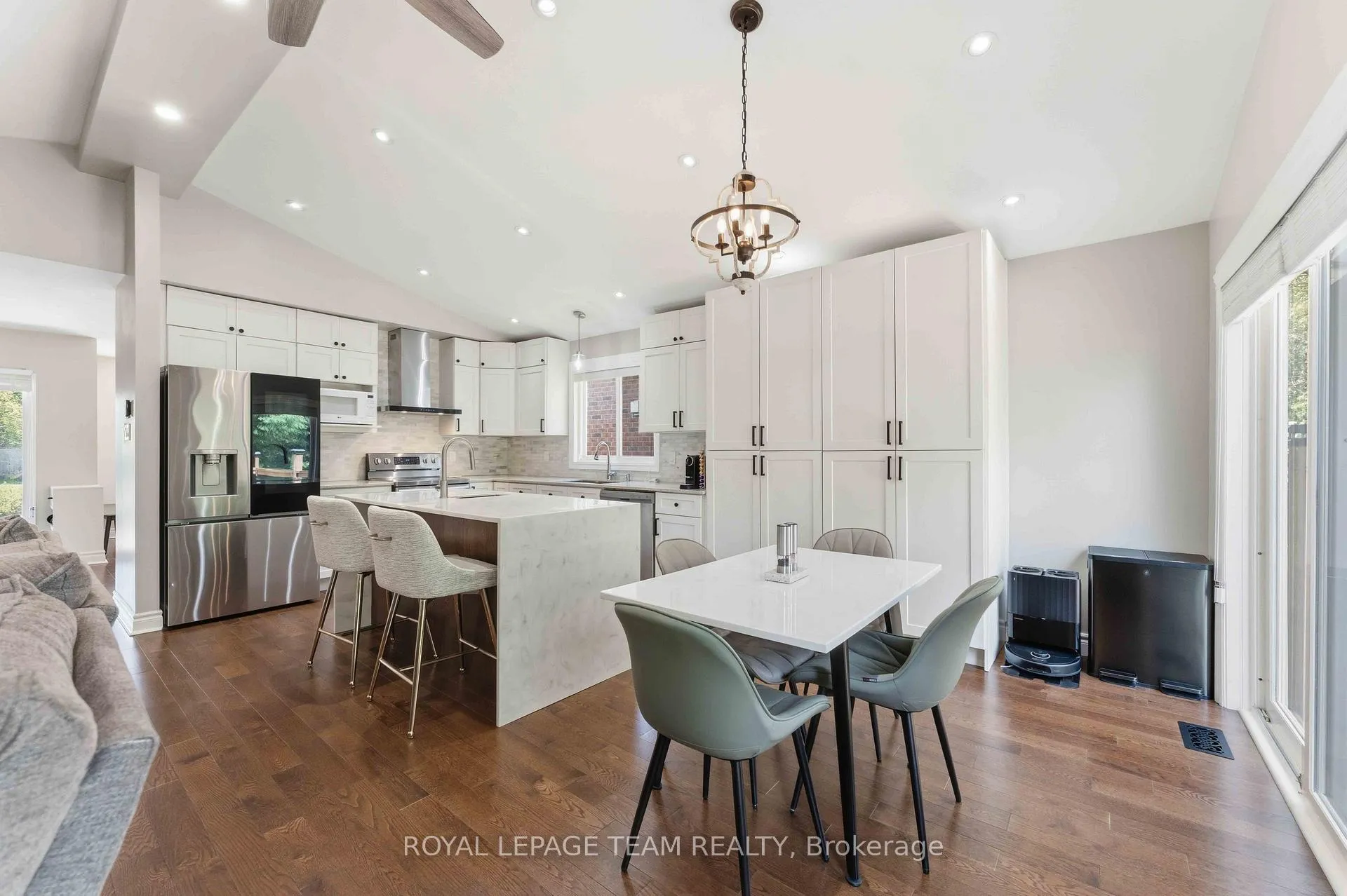 Photo 12 of 43 West Ridge Drive, Ottawa, Stittsville (Central) — HOMEH
