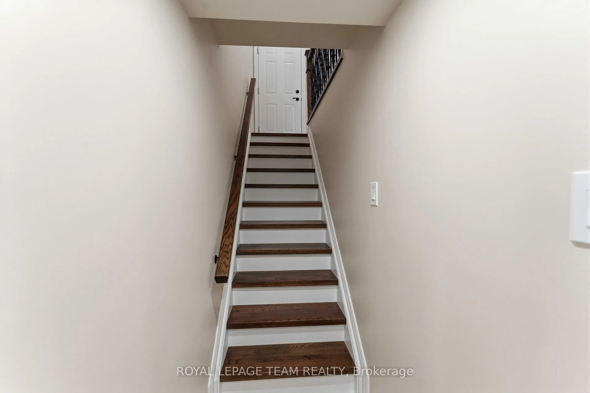 Photo 27 of 43 West Ridge Drive, Ottawa, Stittsville (Central) — HOMEH