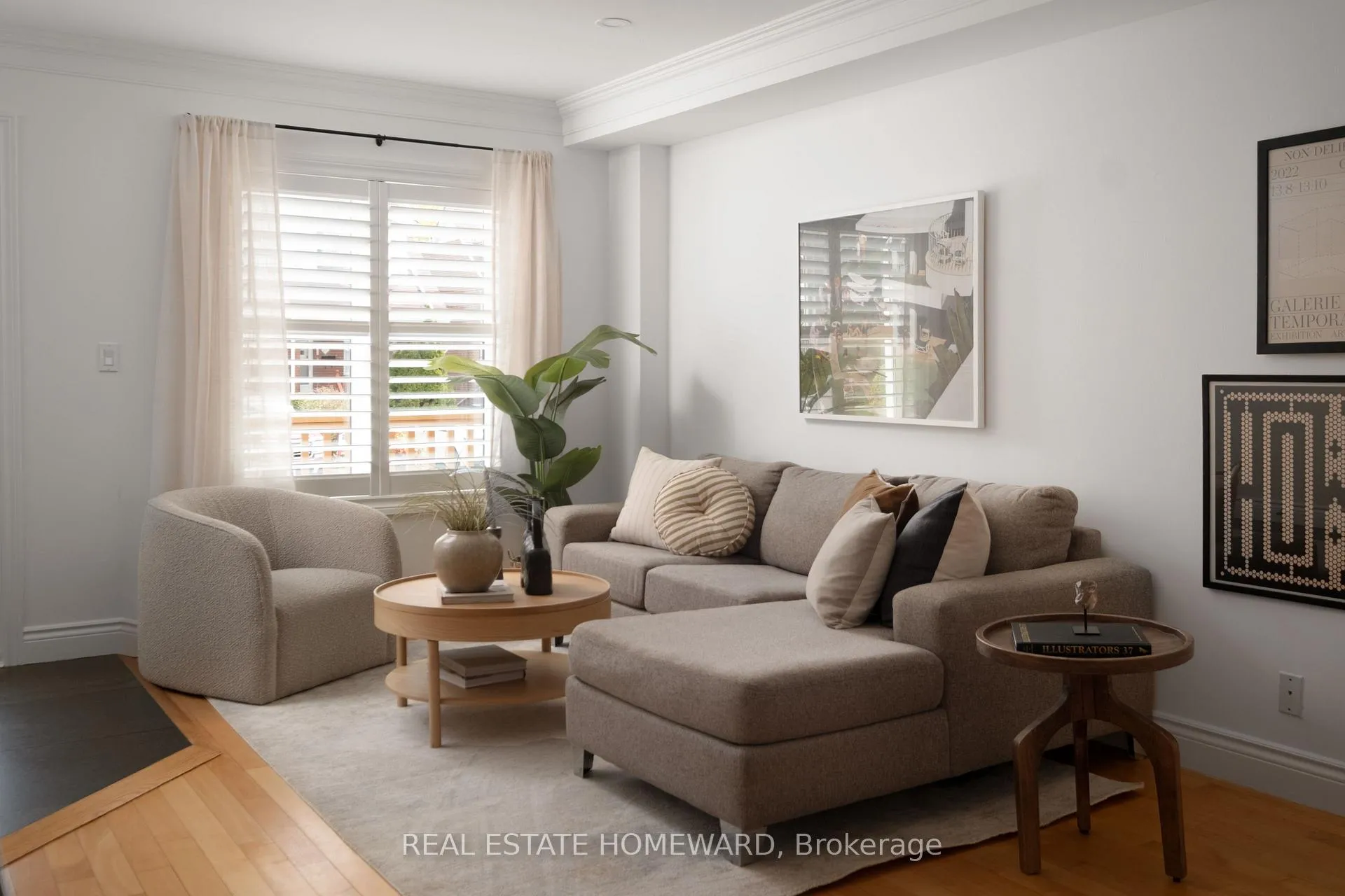 Photo 4 of 22 Kimbourne Avenue, Toronto, Danforth Village-East York — HOMEH