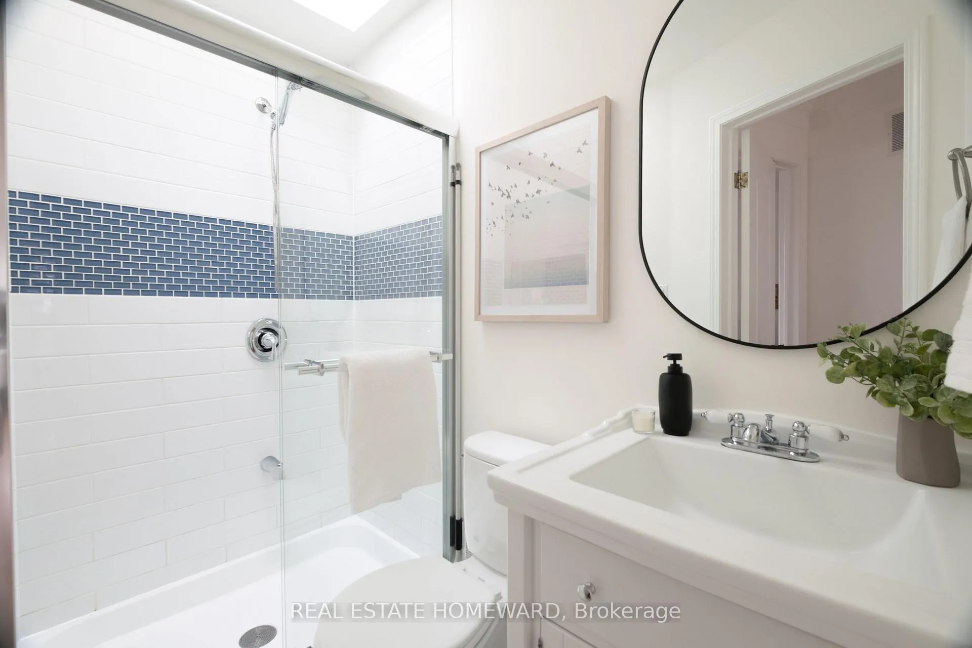 Photo 28 of 22 Kimbourne Avenue, Toronto, Danforth Village-East York — HOMEH