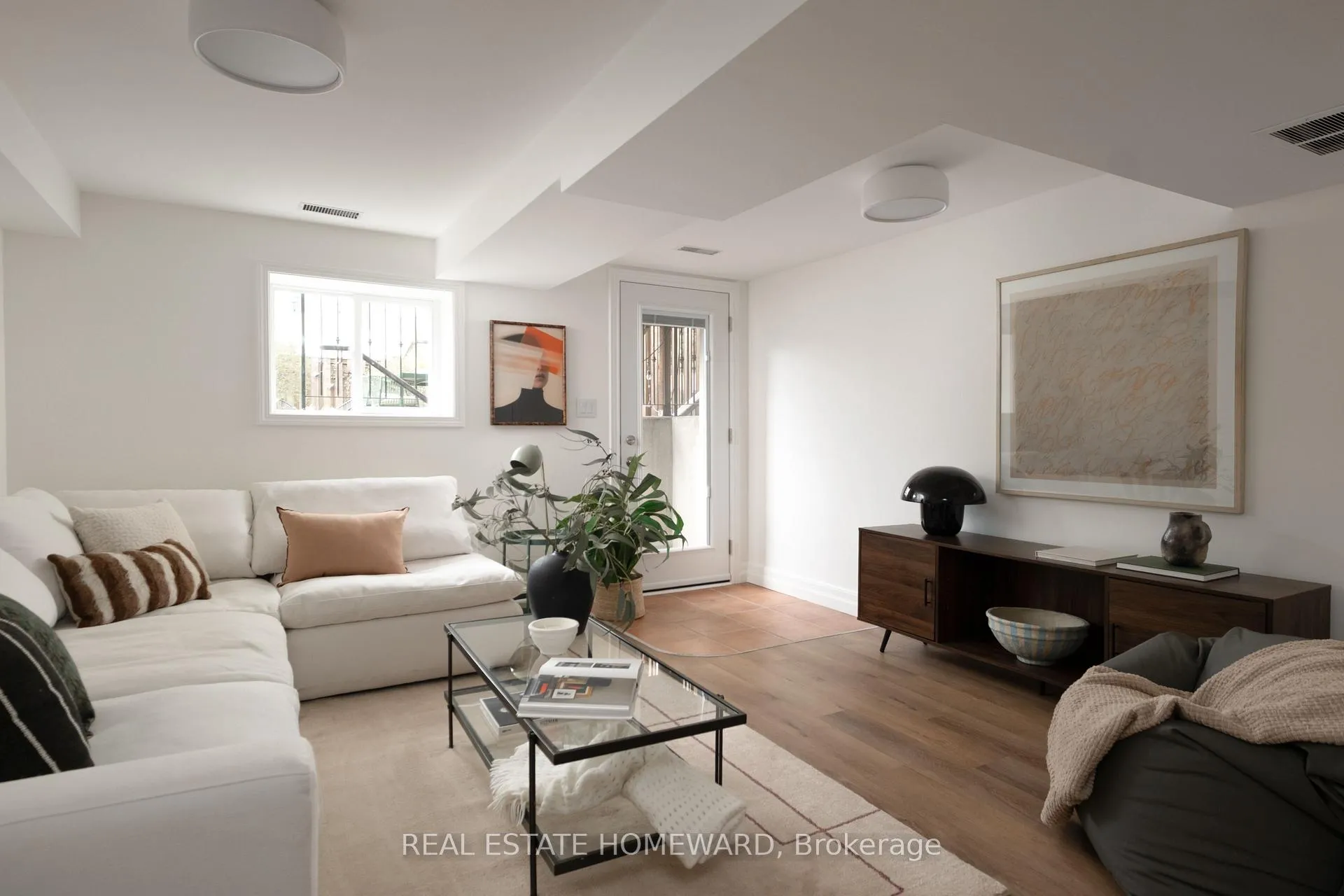 Photo 31 of 22 Kimbourne Avenue, Toronto, Danforth Village-East York — HOMEH