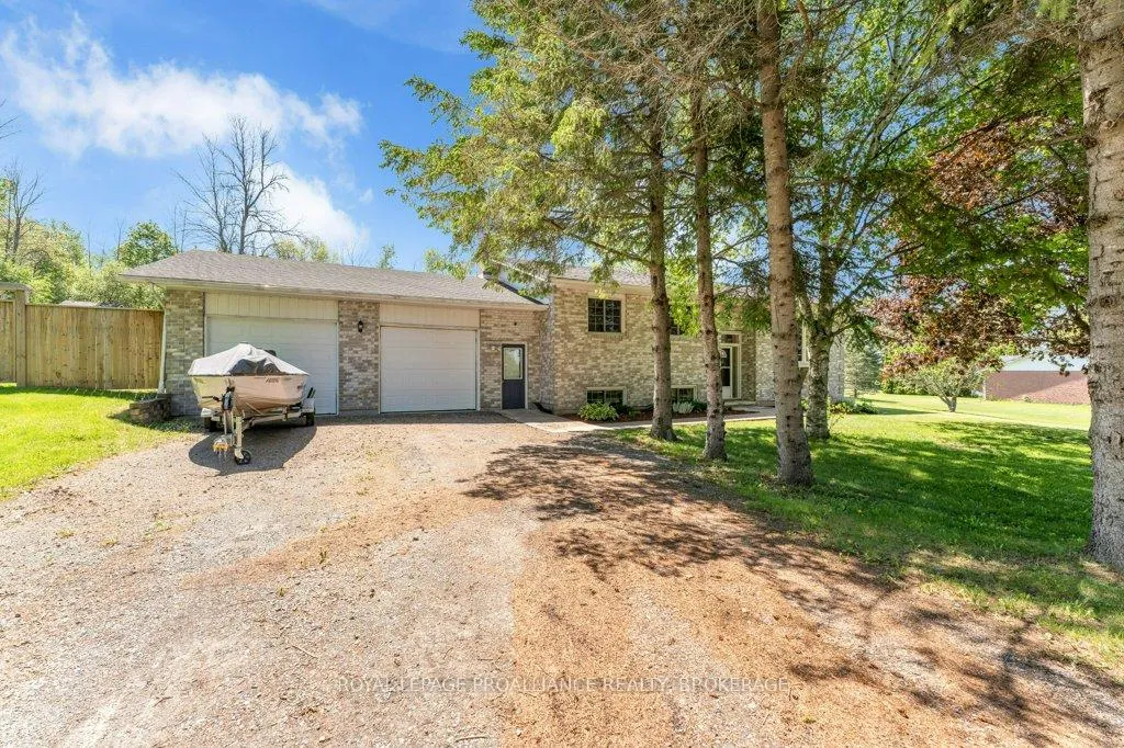 Photo 3 of 140 County Road 20, Loyalist, Lennox and Addington - South — HOMEH