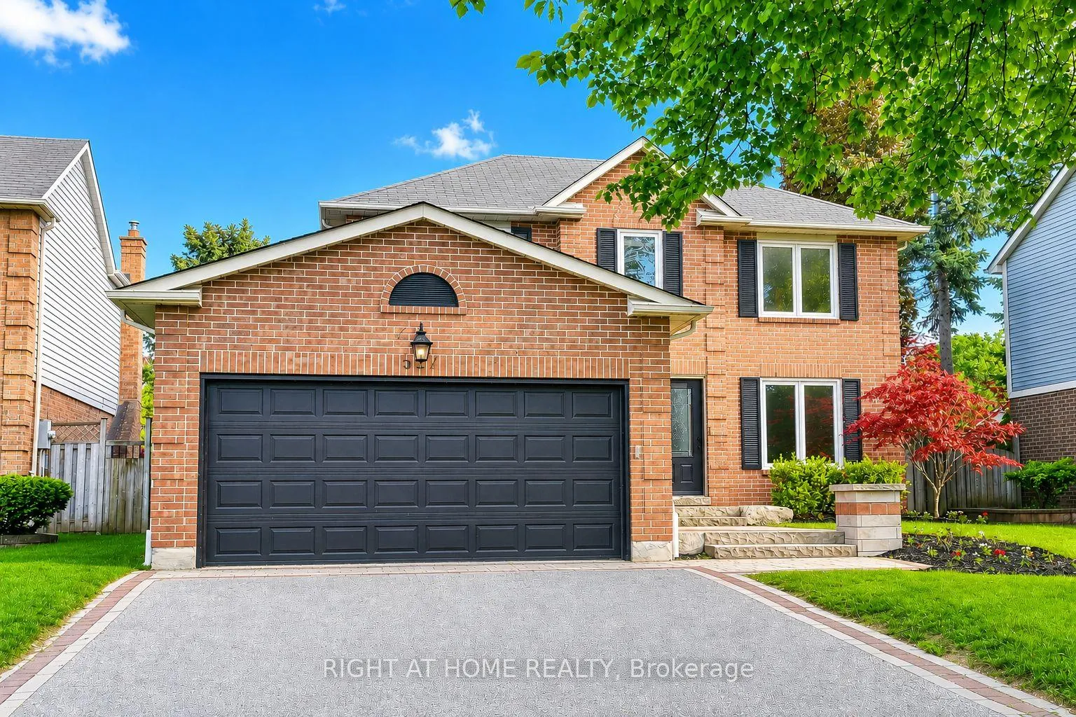 Photo 1 of 527 Beech Street E, Whitby, Pringle Creek — HOMEH