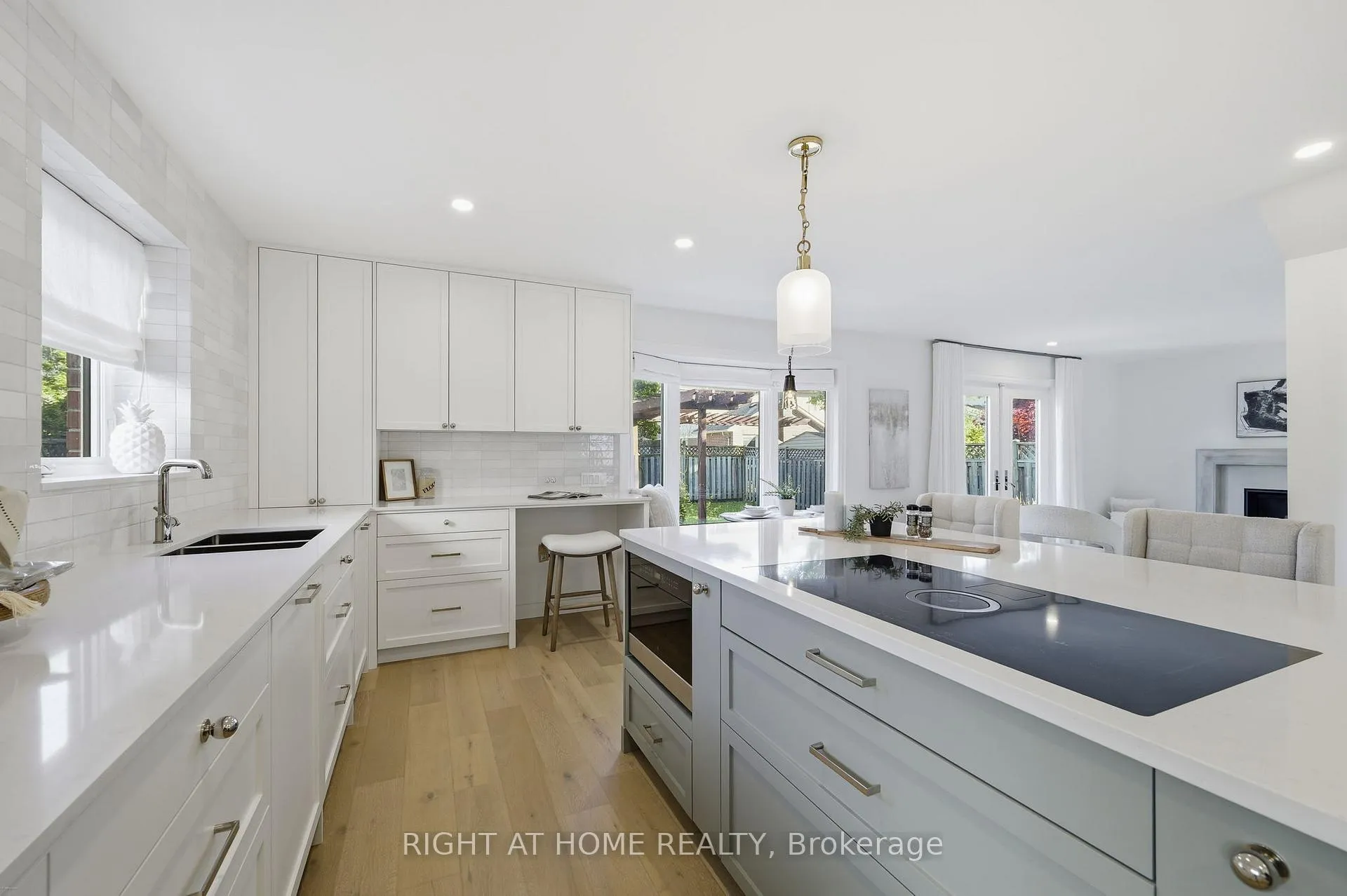 Photo 6 of 527 Beech Street E, Whitby, Pringle Creek — HOMEH