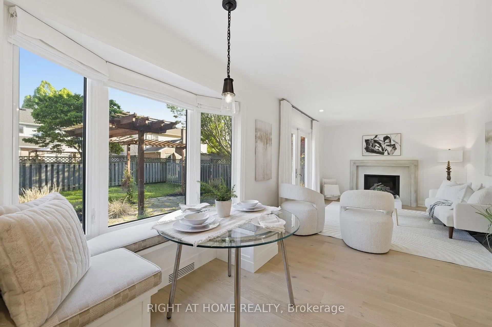 Photo 10 of 527 Beech Street E, Whitby, Pringle Creek — HOMEH