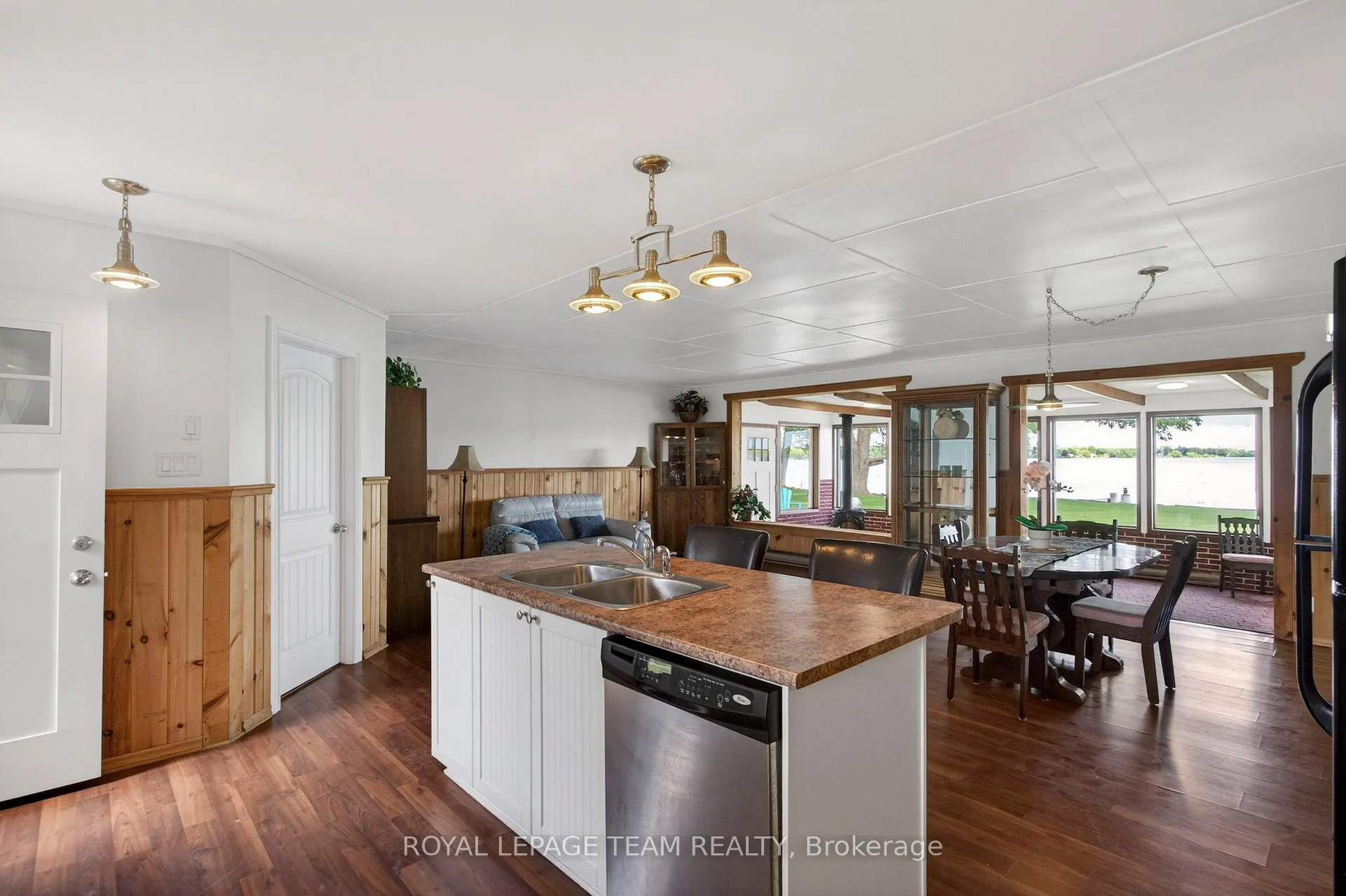 Photo 8 of 1625 County Rd 2, Edwardsburgh/Cardinal, Edwardsburgh/Cardinal Twp — HOMEH
