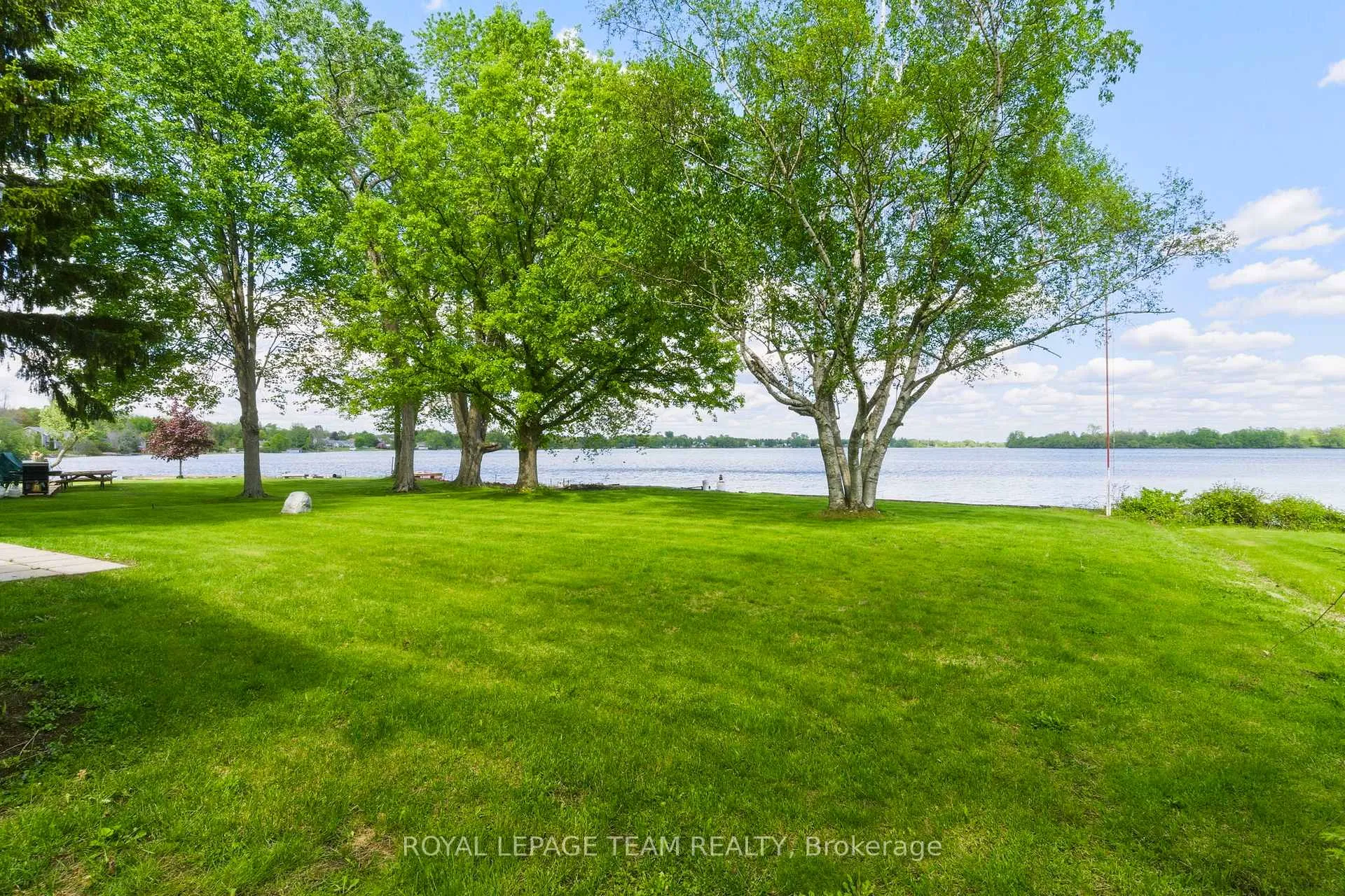 Photo 37 of 1625 County Rd 2, Edwardsburgh/Cardinal, Edwardsburgh/Cardinal Twp — HOMEH