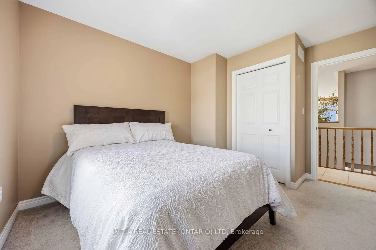 Photo 11 of 482A First Avenue, Enniskillen, Petrolia — HOMEH