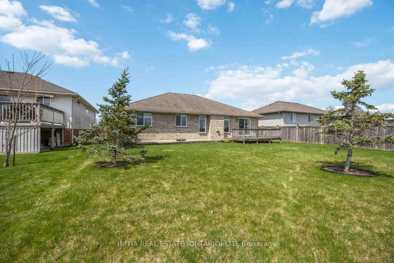 Photo 33 of 482A First Avenue, Enniskillen, Petrolia — HOMEH