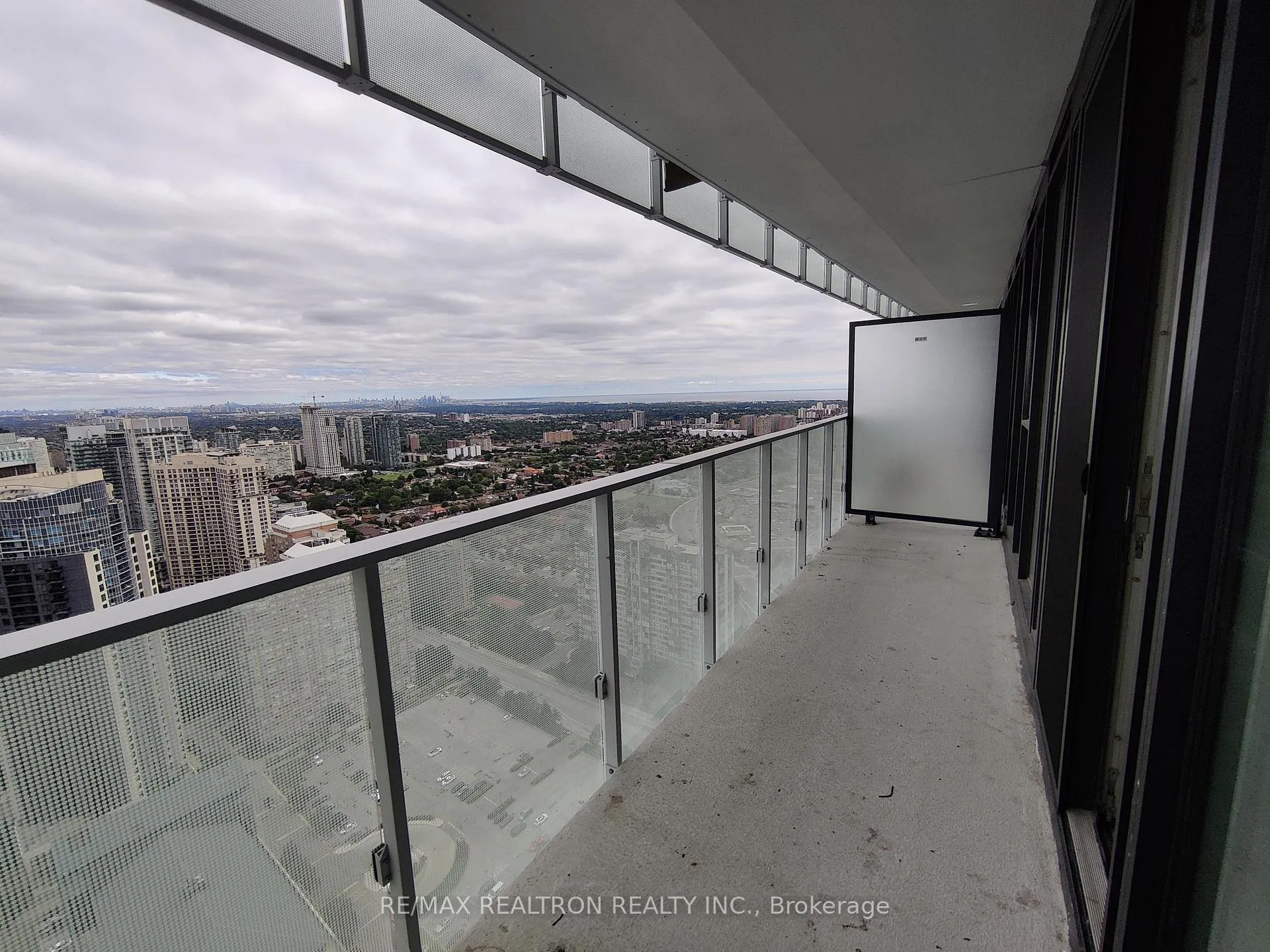 Photo 16 of Unit 4011, 3900 Confederation Parkway, Mississauga, City Centre — HOMEH