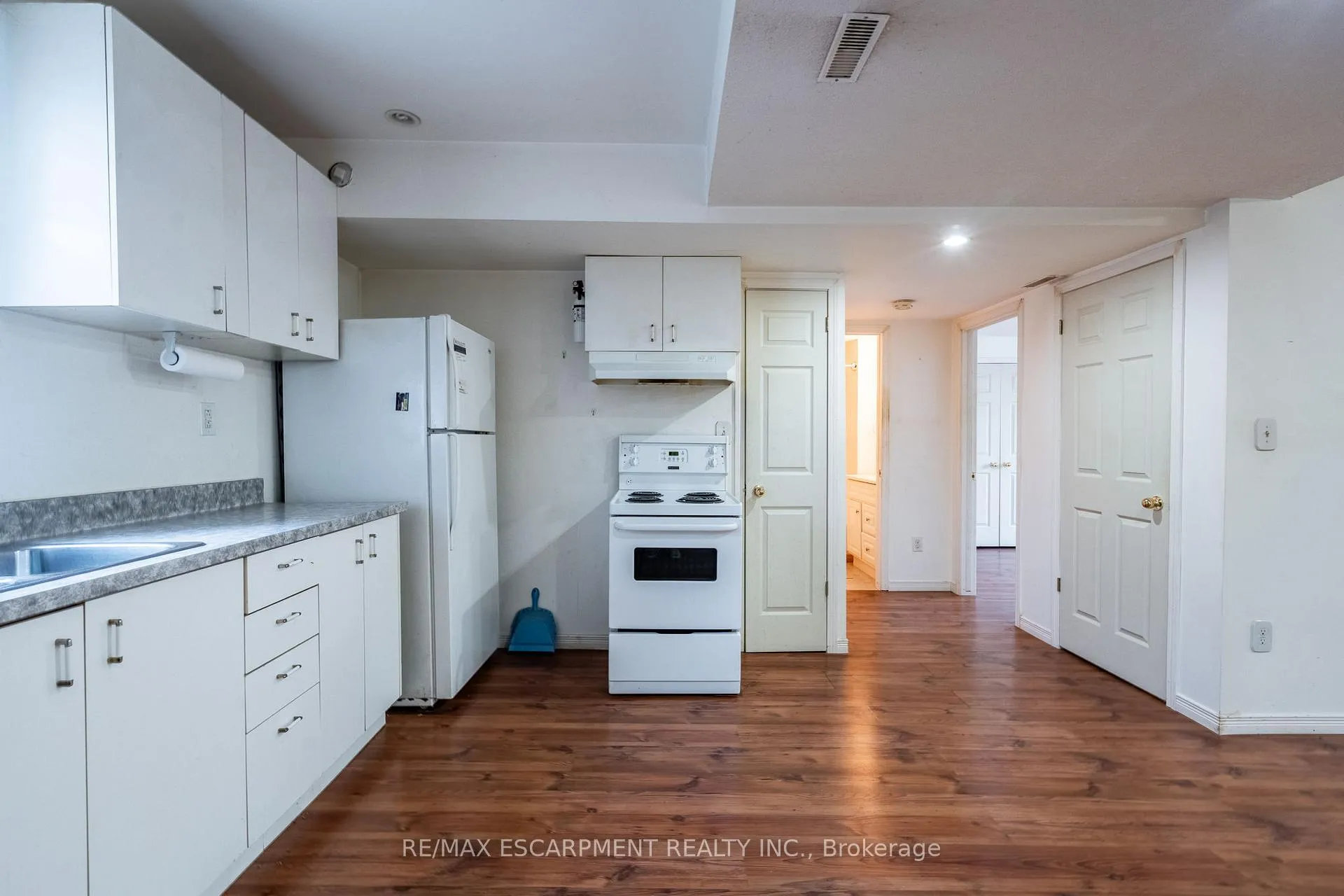 Photo 4 of 154-156 Freelton Road, Hamilton, Freelton — HOMEH